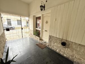 Bernal Centro, Casa 6 Ambientes