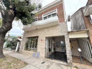 Bernal Centro, Casa 6 Ambientes