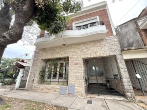 Bernal Centro, Casa 6 Ambientes